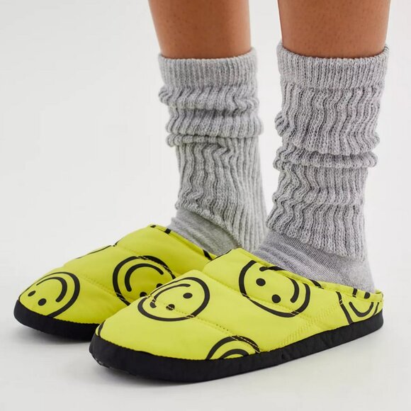 NWT Baggu Urban Outfitters Exclusive Happy Puffy Slipper Size S/M - Picture 6 of 7